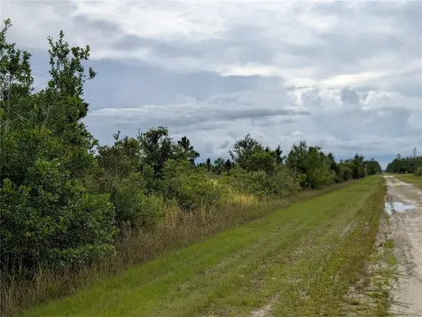 513 Calendula Drive Indian Lake Estates FL 33855