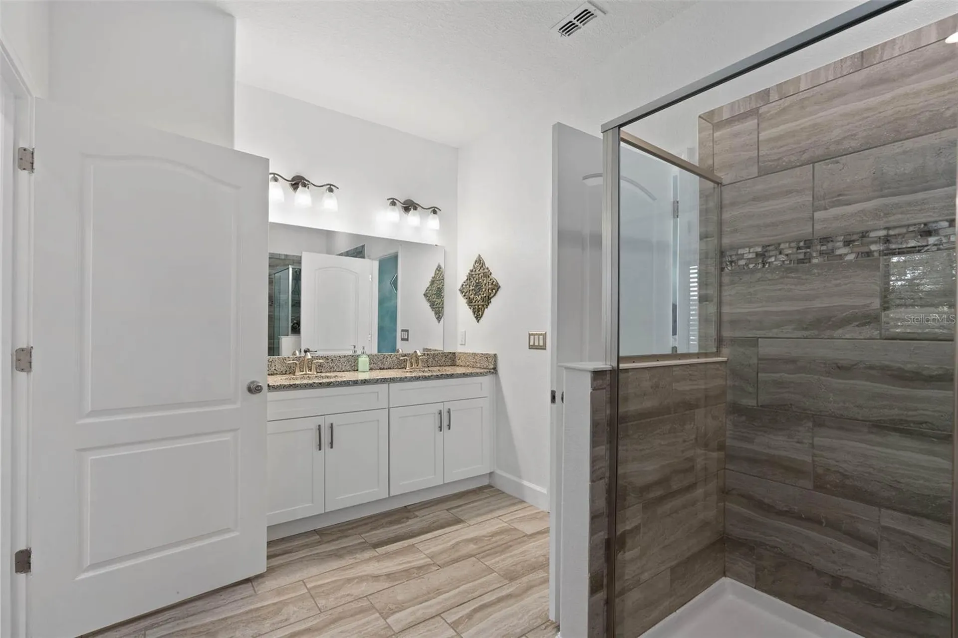 1403 Moon Valley Drive Davenport FL 33896