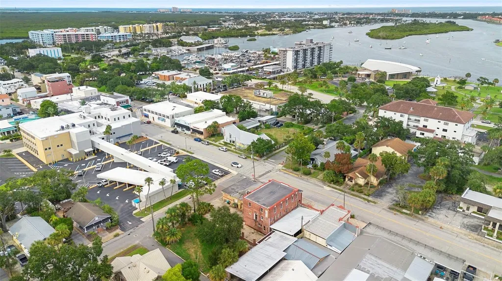 204 Magnolia Street New Smyrna Beach FL 32168