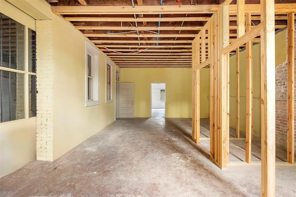 204 Magnolia Street New Smyrna Beach FL 32168