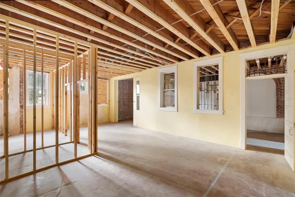 204 Magnolia Street New Smyrna Beach FL 32168