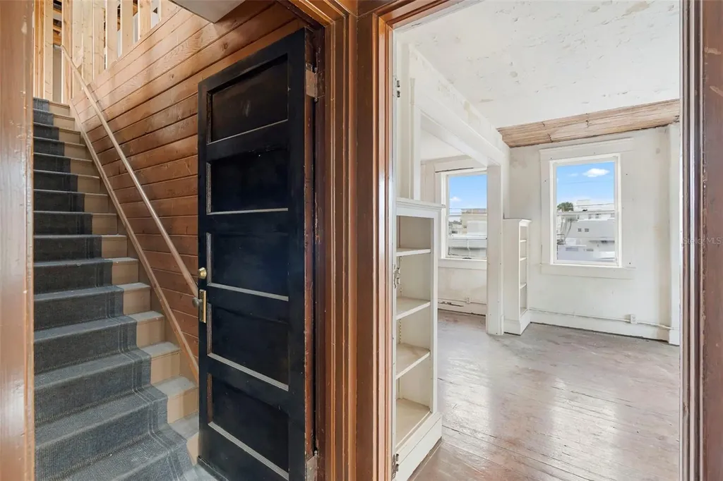 204 Magnolia Street New Smyrna Beach FL 32168