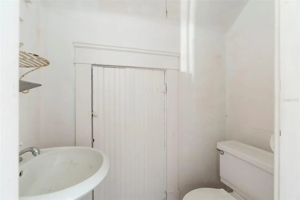 204 Magnolia Street New Smyrna Beach FL 32168