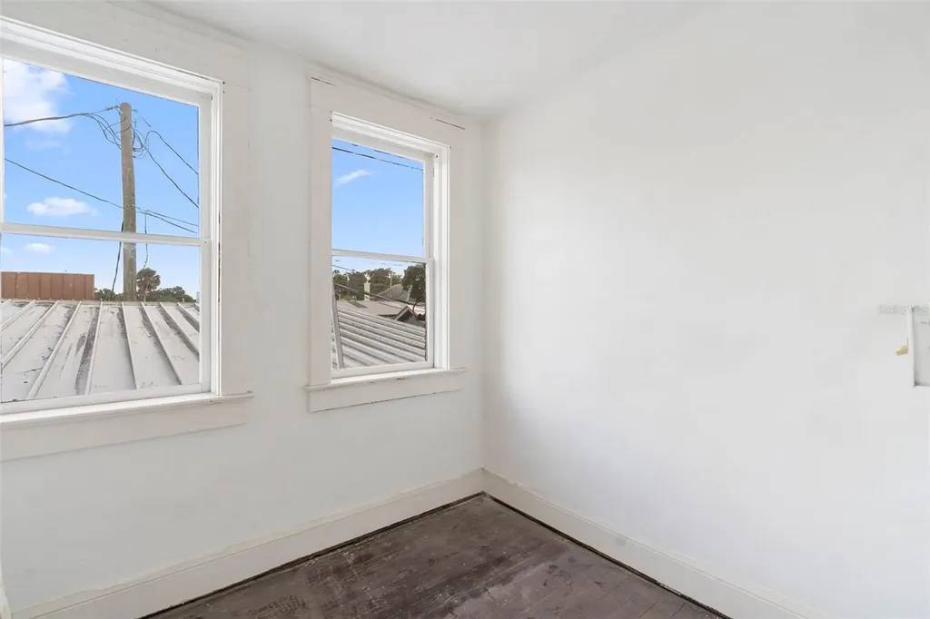 204 Magnolia Street New Smyrna Beach FL 32168