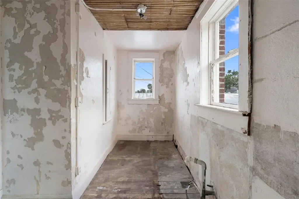 204 Magnolia Street New Smyrna Beach FL 32168