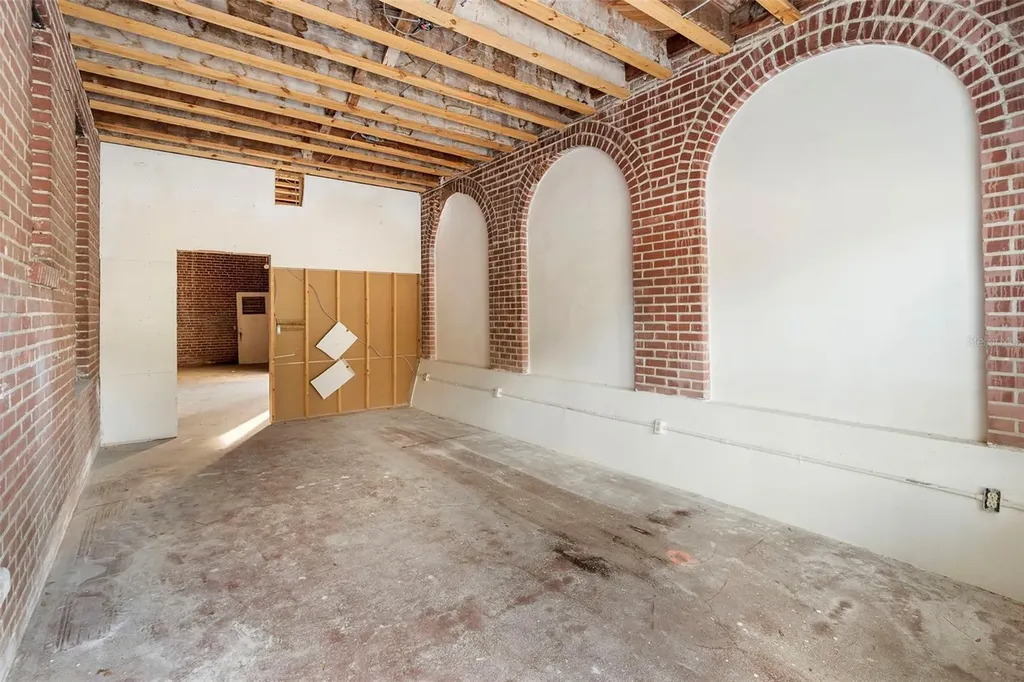 204 Magnolia Street New Smyrna Beach FL 32168