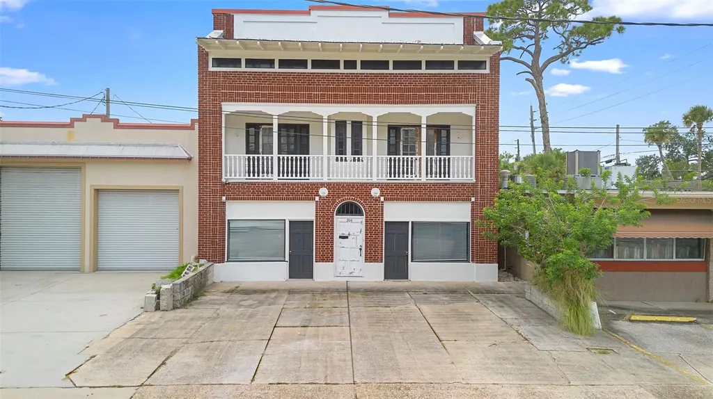 204 Magnolia Street New Smyrna Beach FL 32168