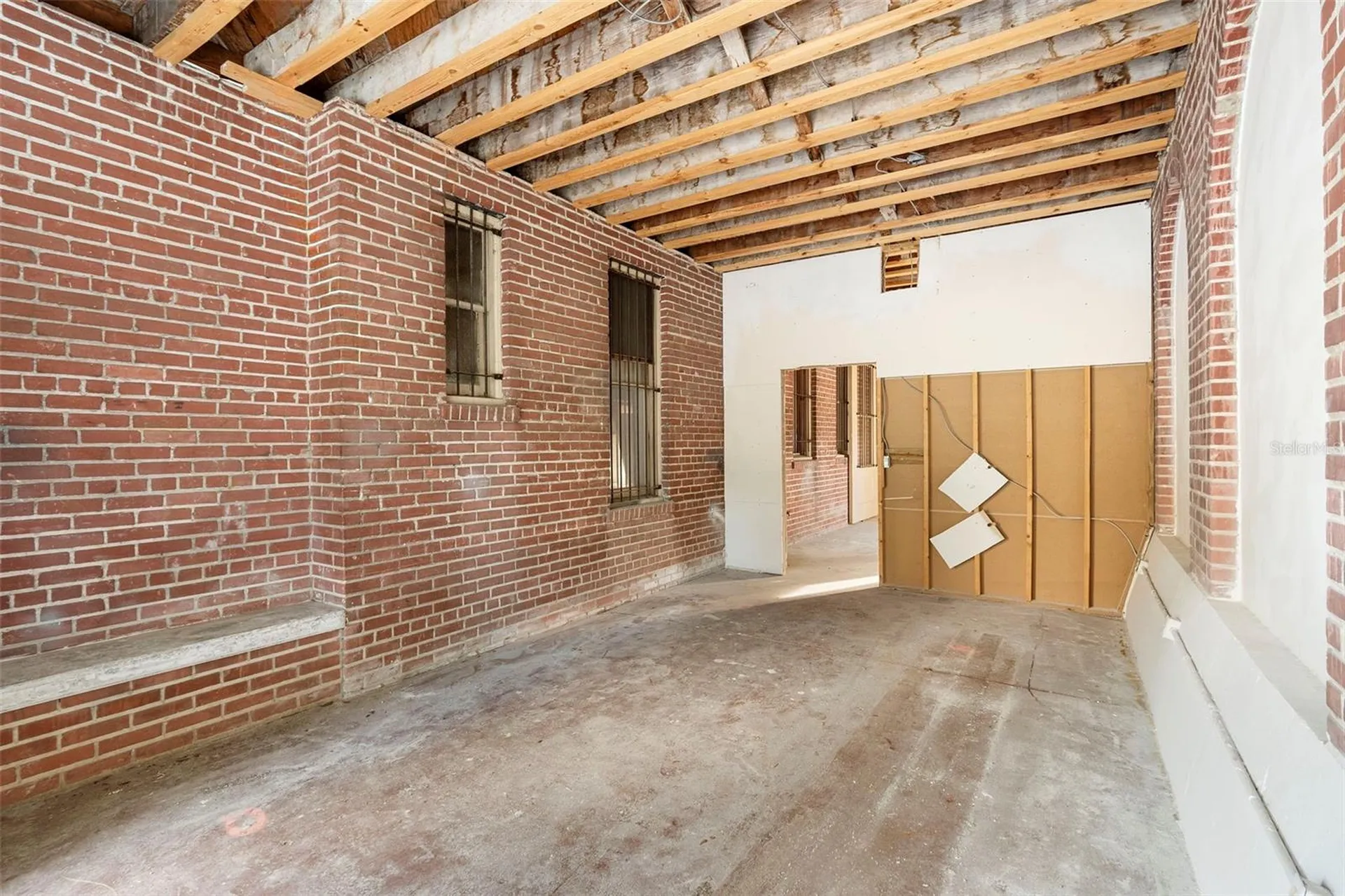 204 Magnolia Street New Smyrna Beach FL 32168