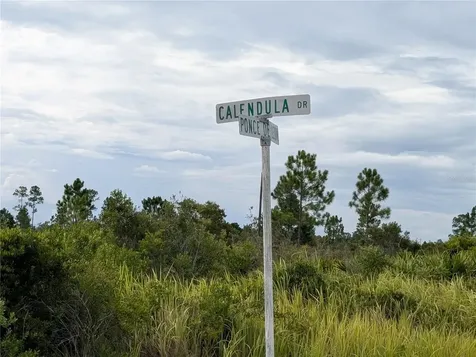 511 Calendula Drive Indian Lake Estates FL 33855