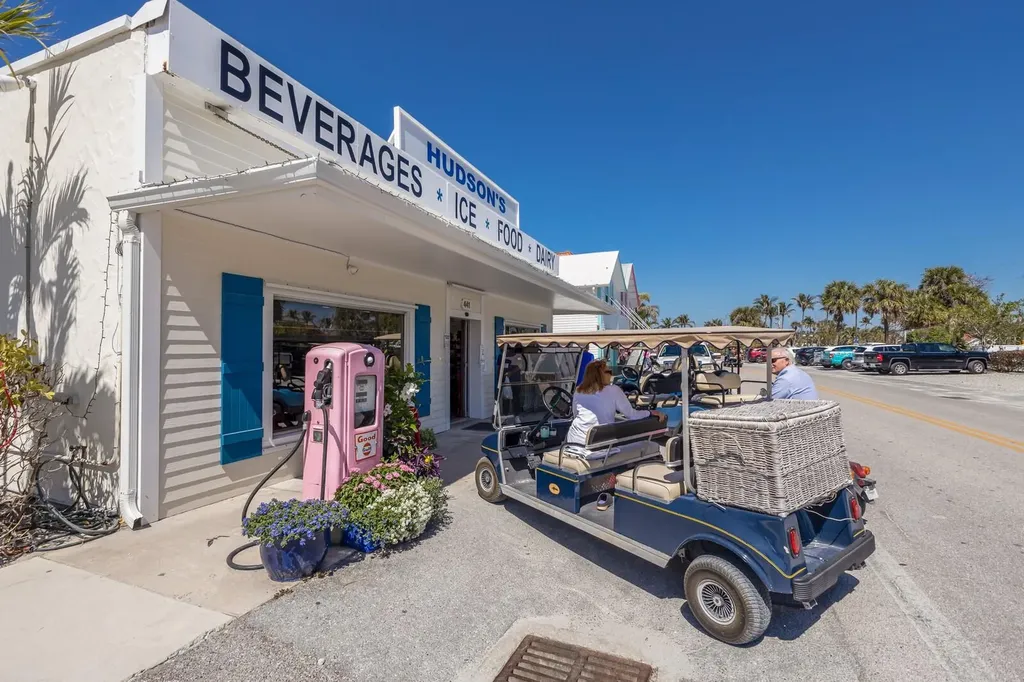 370 E Railroad Avenue Boca Grande FL 33921
