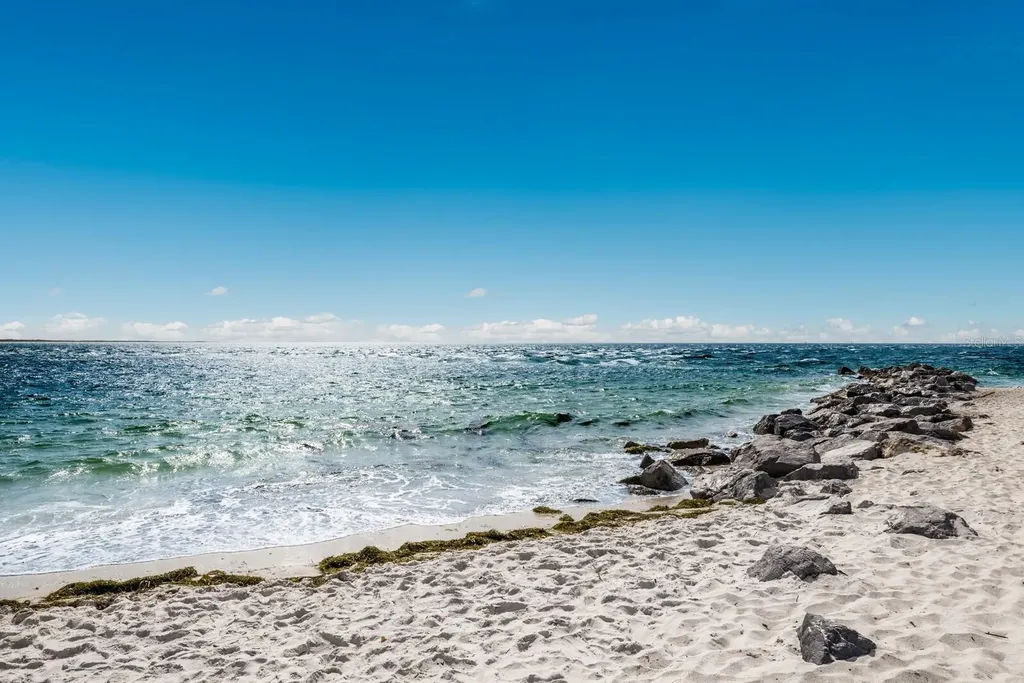 370 E Railroad Avenue Boca Grande FL 33921