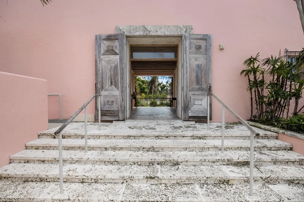 370 E Railroad Avenue Boca Grande FL 33921