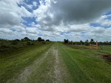 19092 NW 250th Street Okeechobee FL 34972