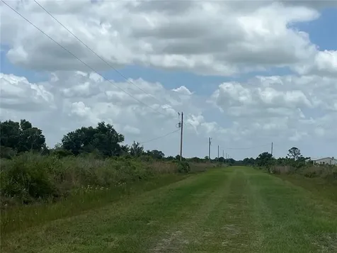 19092 NW 250th Street Okeechobee FL 34972