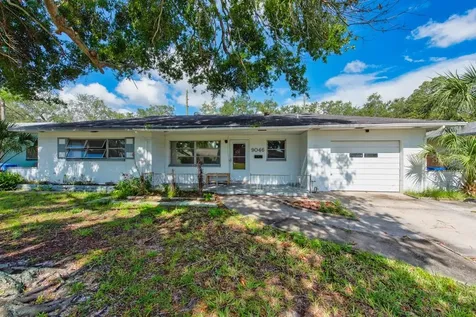 9046 3rd Street N St Petersburg FL 33702