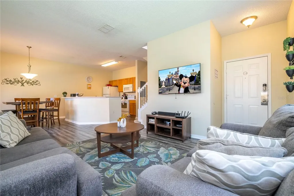 122 Pompano Beach Drive Kissimmee FL 34746