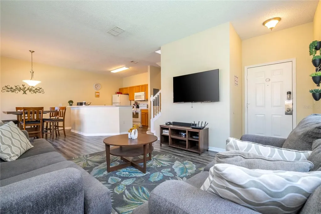 122 Pompano Beach Drive Kissimmee FL 34746