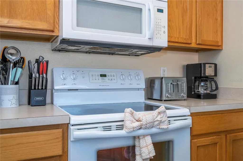 122 Pompano Beach Drive Kissimmee FL 34746