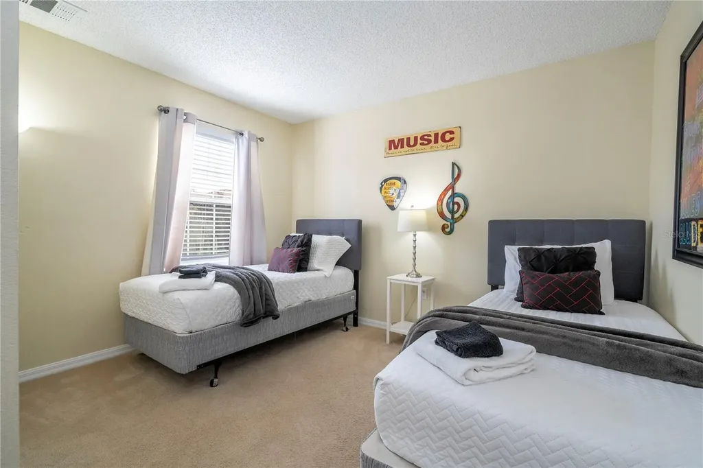 122 Pompano Beach Drive Kissimmee FL 34746