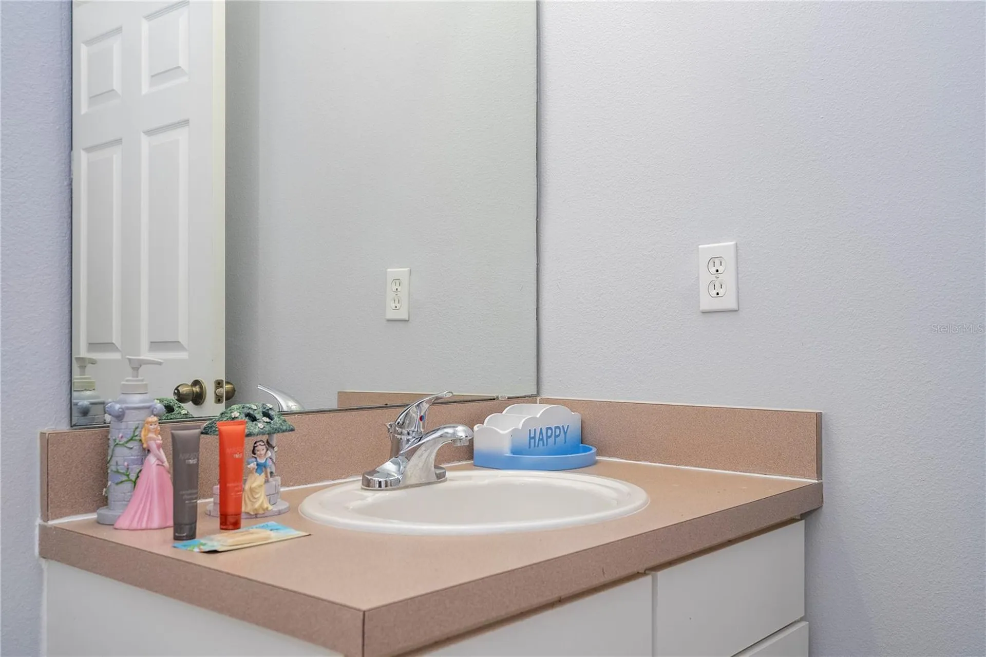 122 Pompano Beach Drive Kissimmee FL 34746