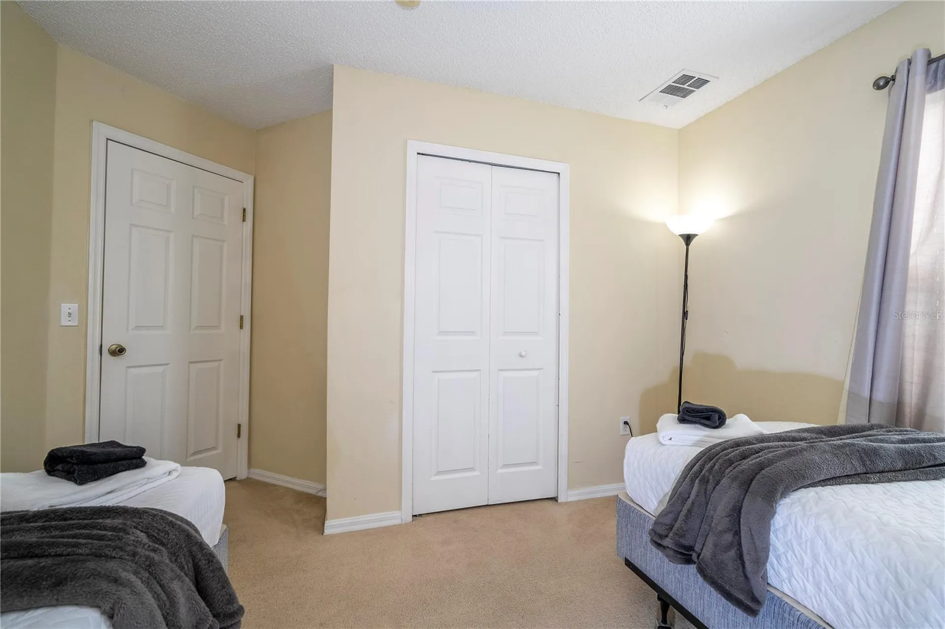 122 Pompano Beach Drive Kissimmee FL 34746
