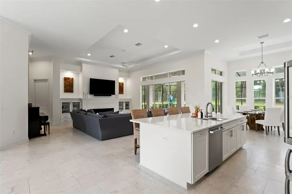 1825 W Oak Valley Court Homosassa FL 34446