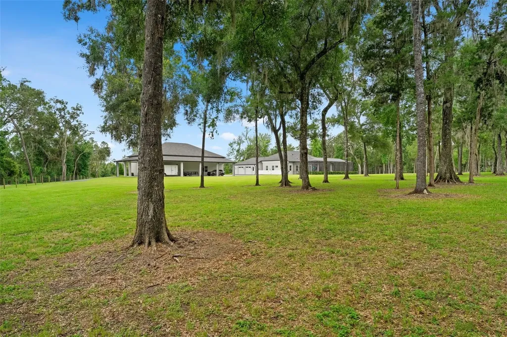 1825 W Oak Valley Court Homosassa FL 34446