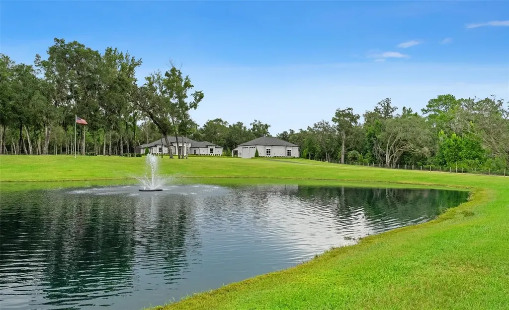 1825 W Oak Valley Court Homosassa FL 34446