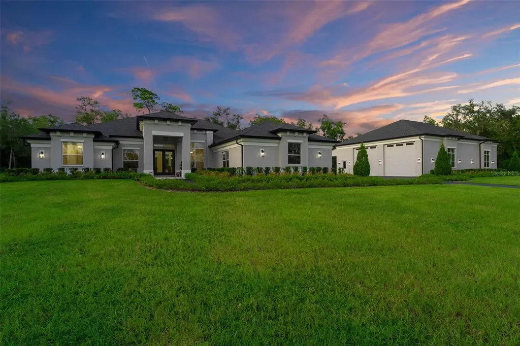 1825 W Oak Valley Court Homosassa FL 34446