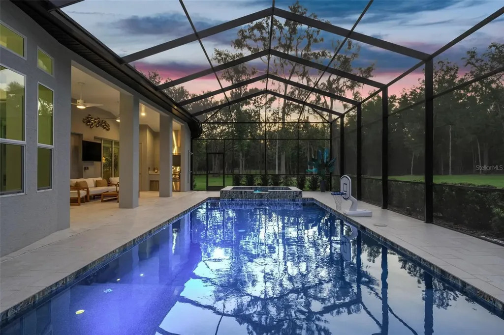 1825 W Oak Valley Court Homosassa FL 34446