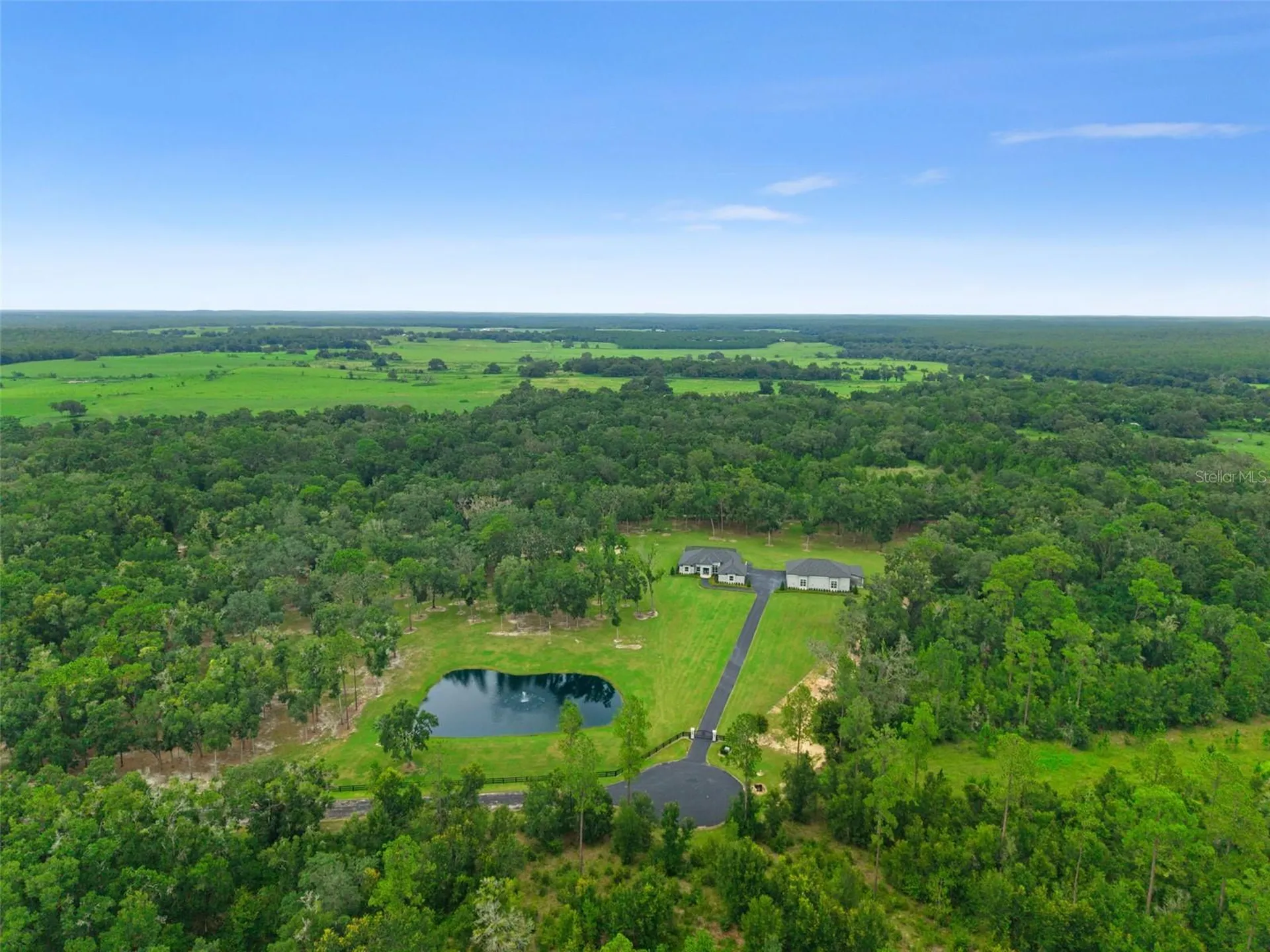 1825 W Oak Valley Court Homosassa FL 34446