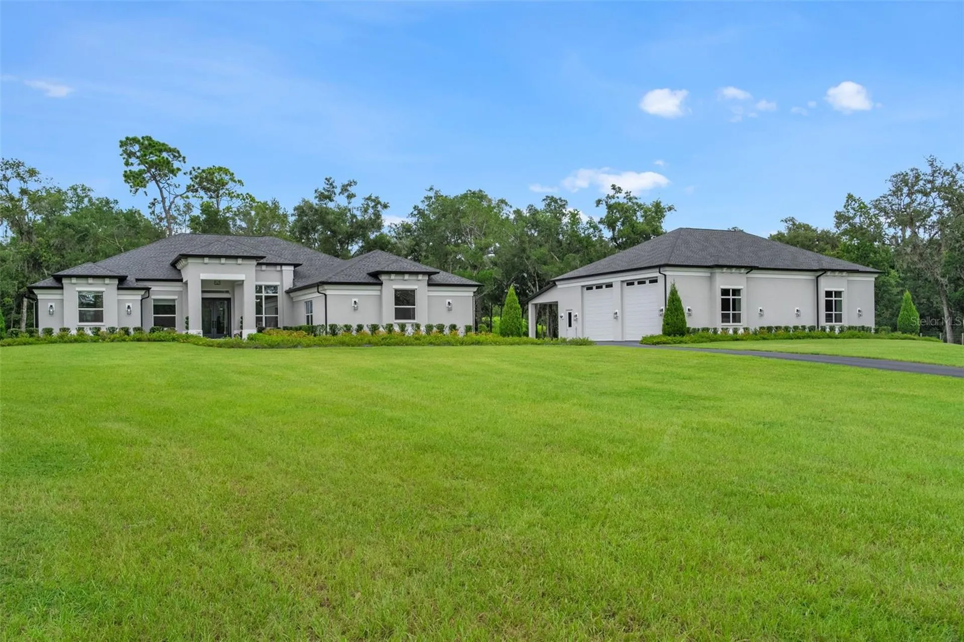 1825 W Oak Valley Court Homosassa FL 34446