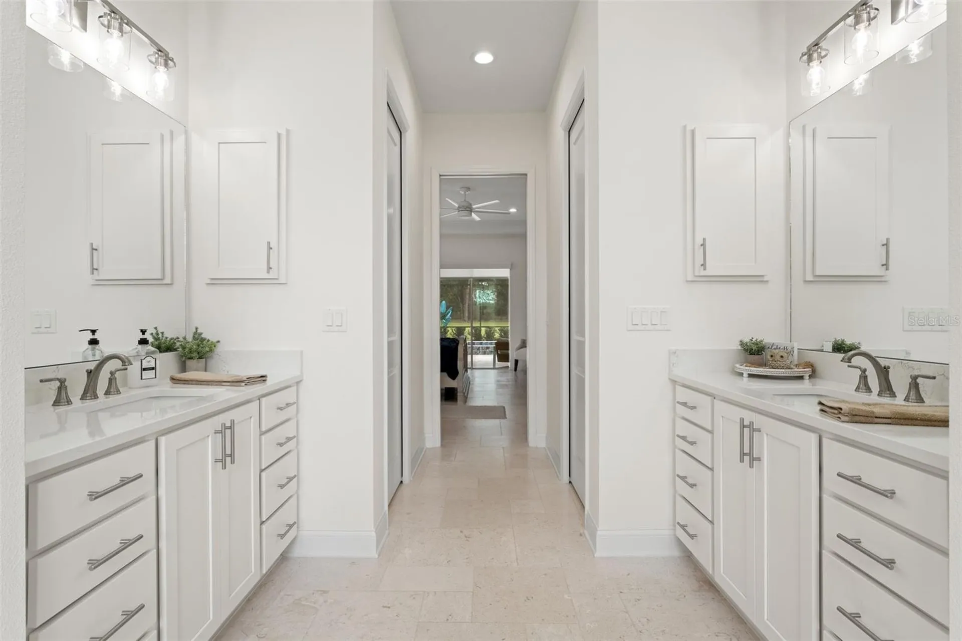 1825 W Oak Valley Court Homosassa FL 34446