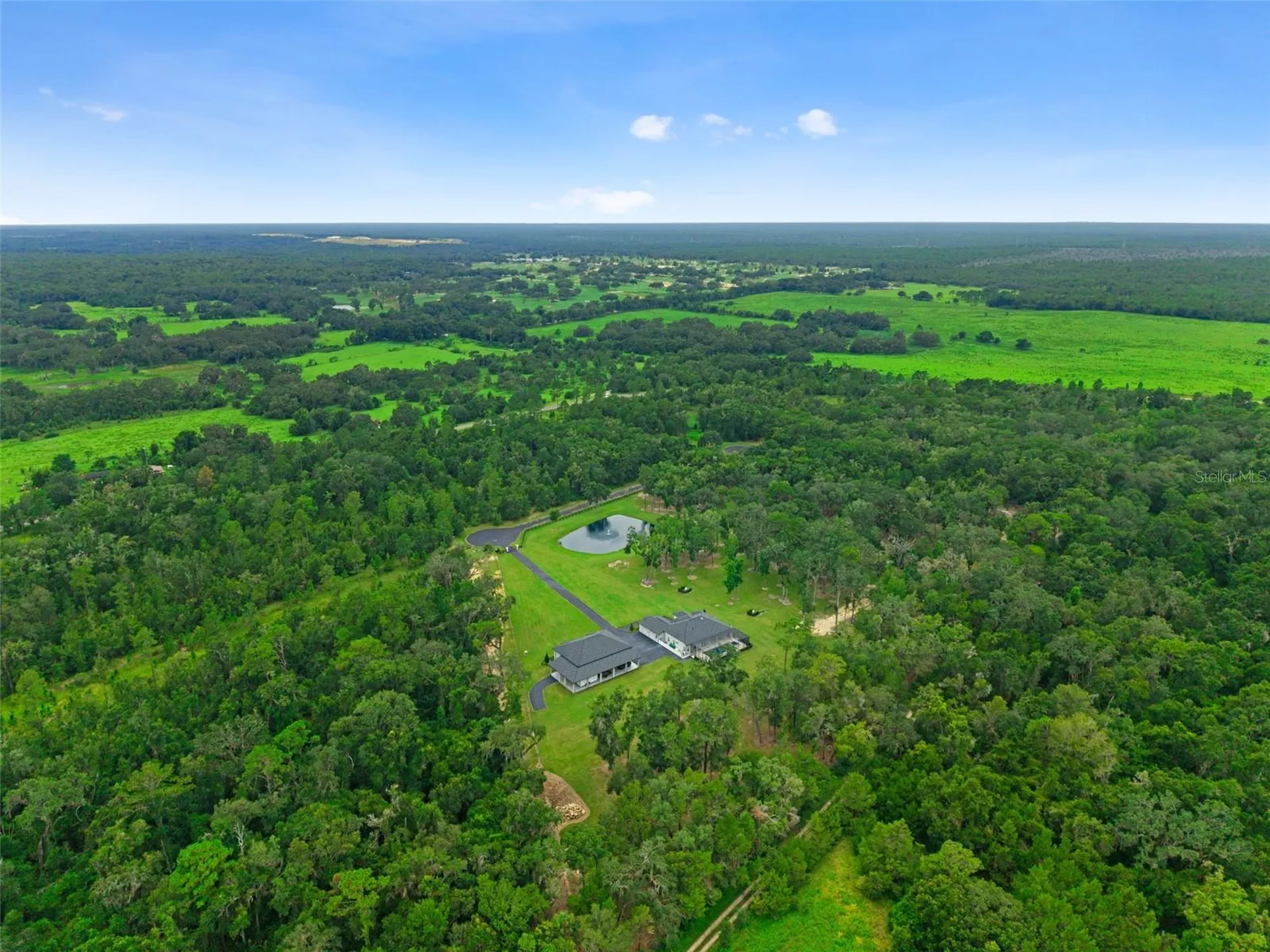 1825 W Oak Valley Court Homosassa FL 34446