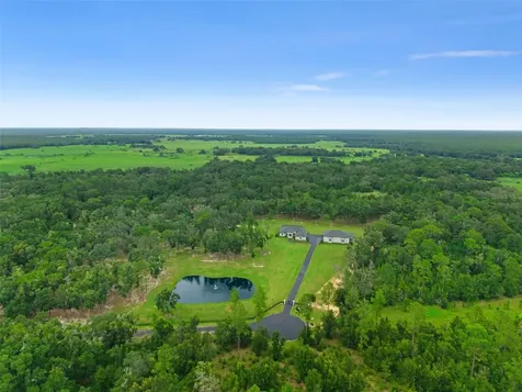 1825 W Oak Valley Court Homosassa FL 34446