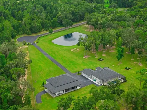 1825 W Oak Valley Court Homosassa FL 34446