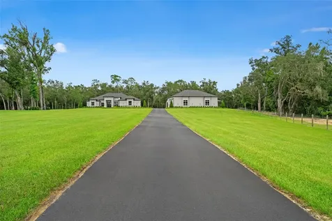 1825 W Oak Valley Court Homosassa FL 34446