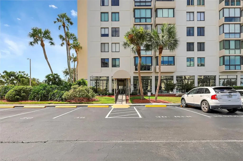 660 Island Way Clearwater Beach FL 33767