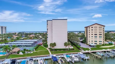 660 Island Way Clearwater Beach FL 33767