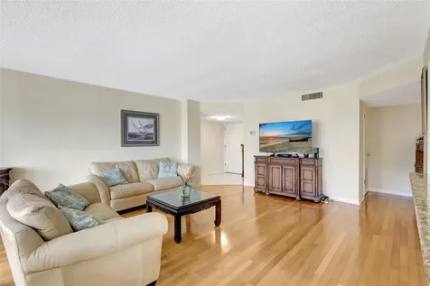 660 Island Way Clearwater Beach FL 33767