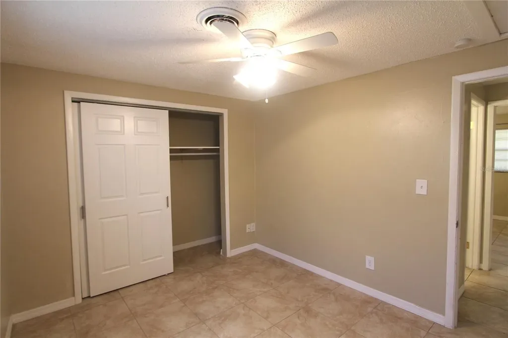 38942 9th Avenue Zephyrhills FL 33542