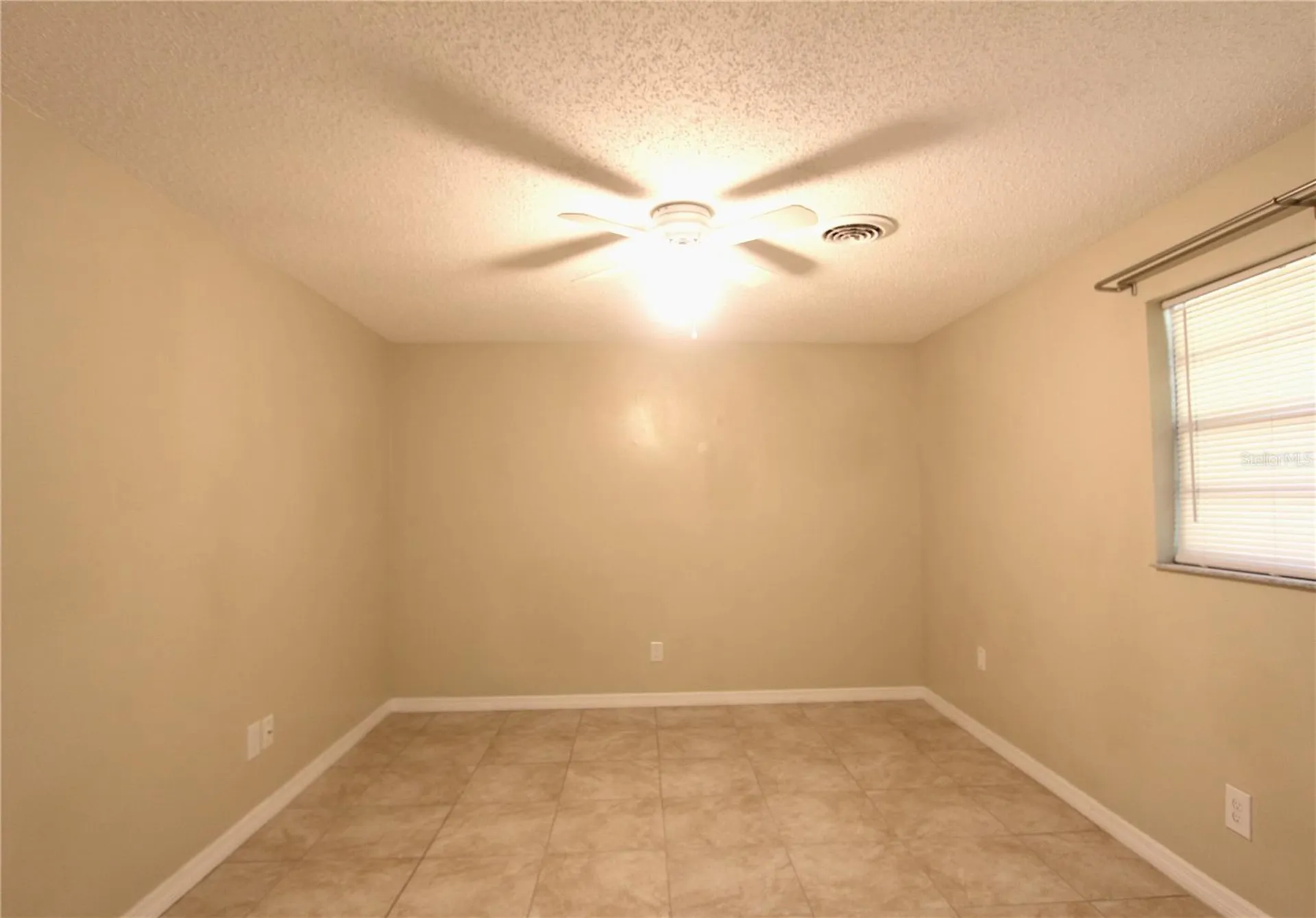 38942 9th Avenue Zephyrhills FL 33542