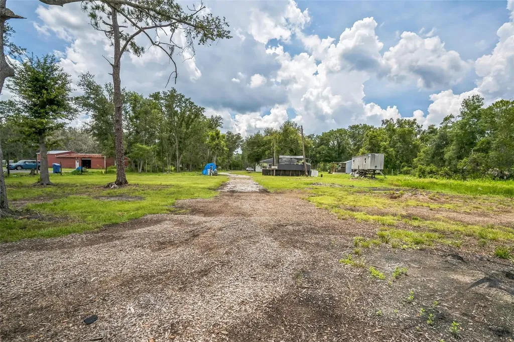 6830 N Dormany Road Plant City FL 33565