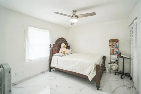 6830 N Dormany Road Plant City FL 33565