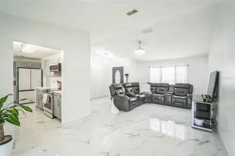 6830 N Dormany Road Plant City FL 33565
