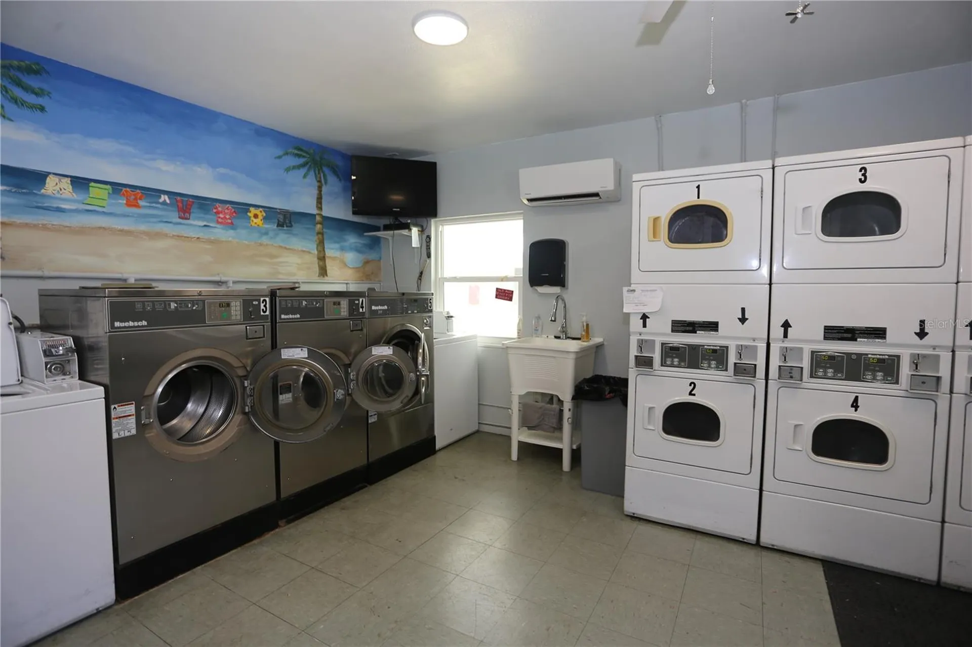 801 83rd Avenue N St Petersburg FL 33702