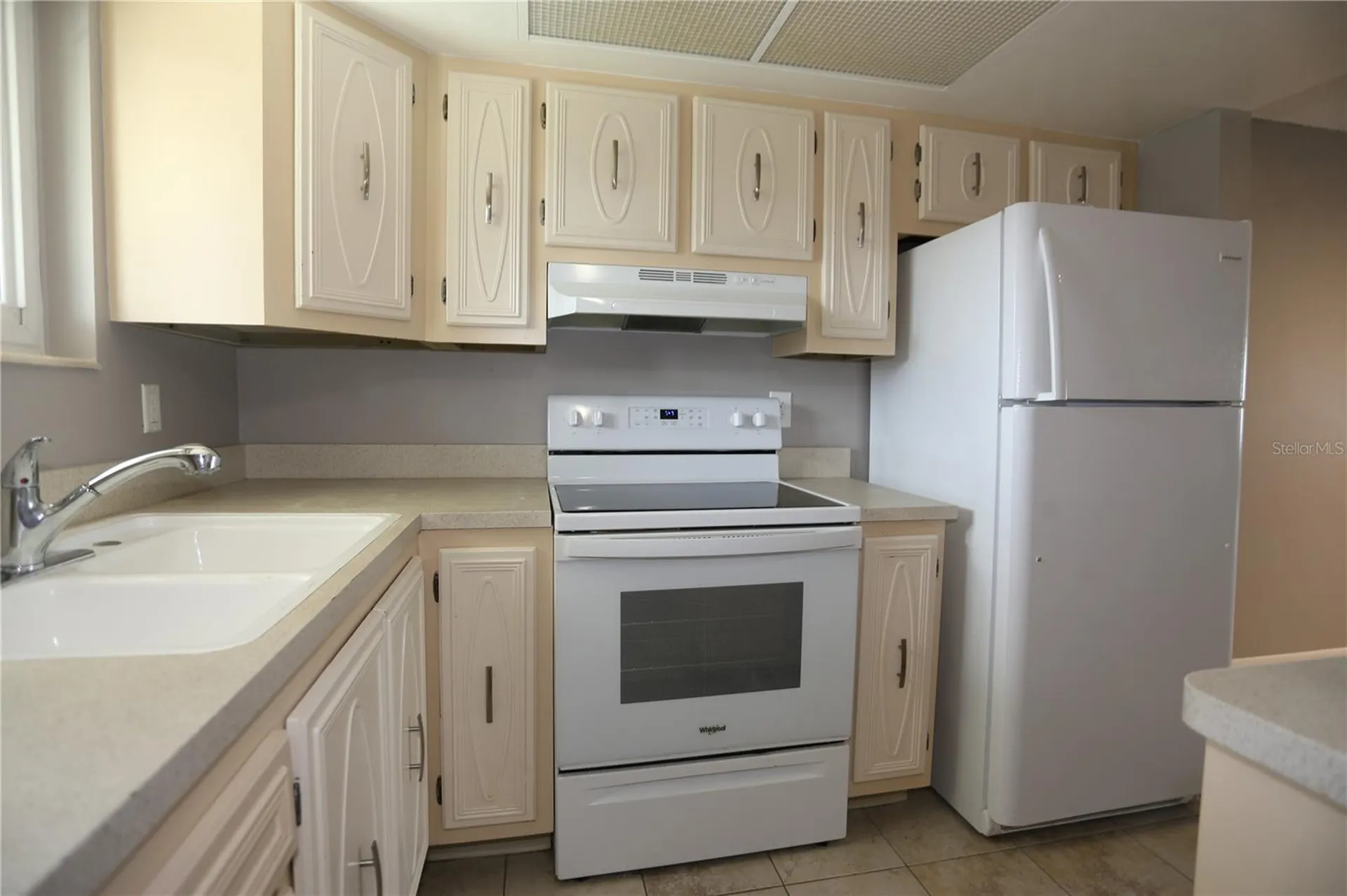 801 83rd Avenue N St Petersburg FL 33702