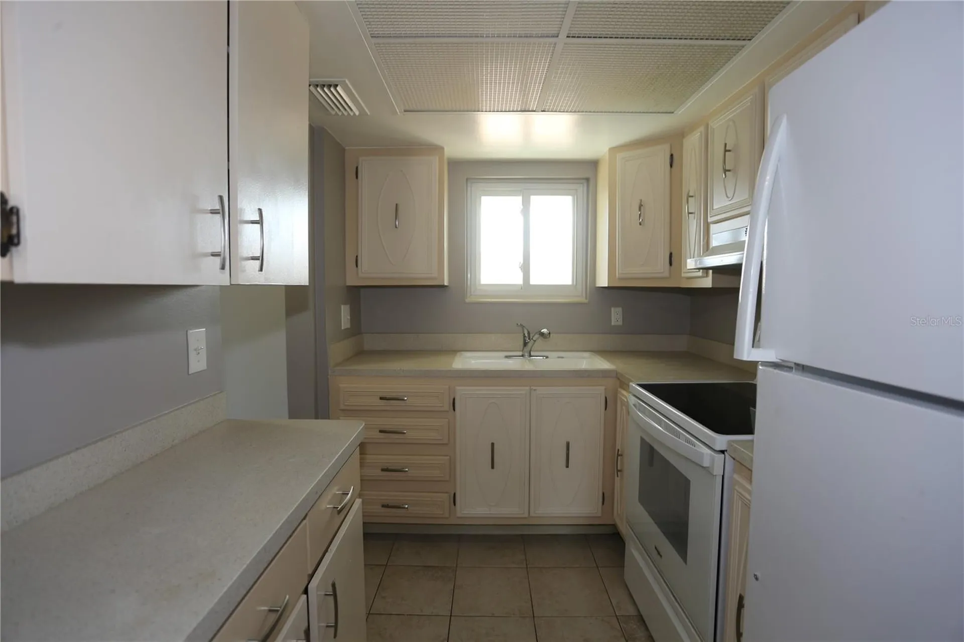 801 83rd Avenue N St Petersburg FL 33702