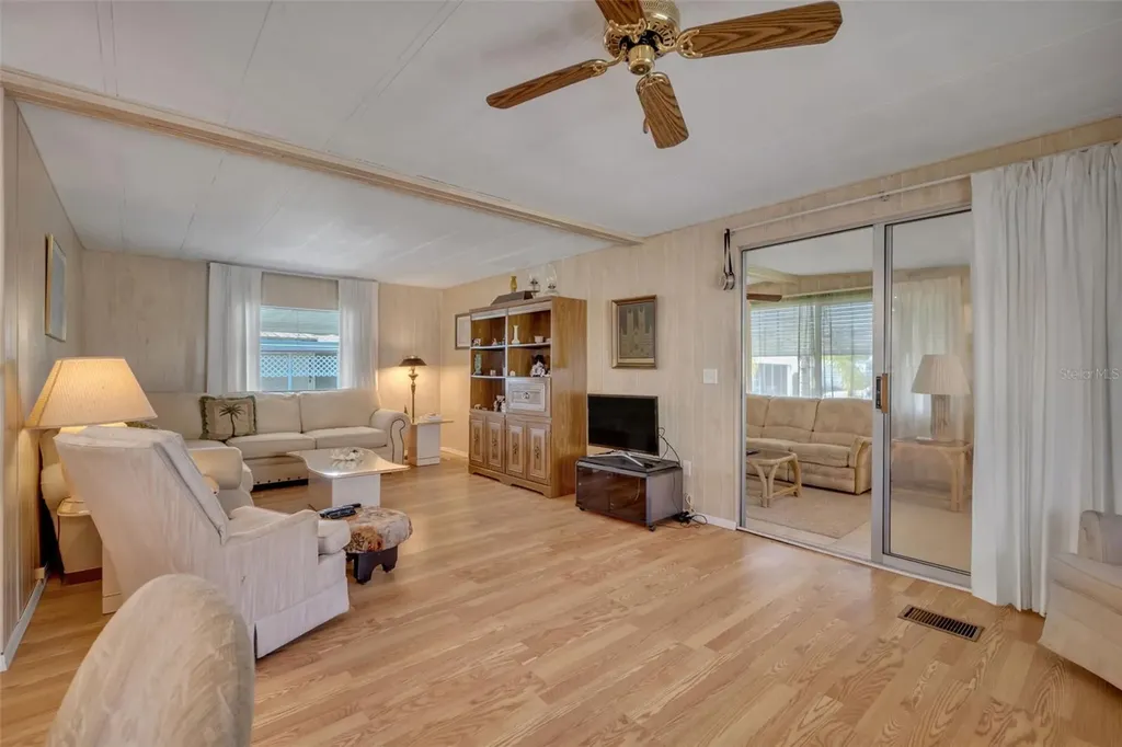 178 Paradise N Leesburg FL 34788