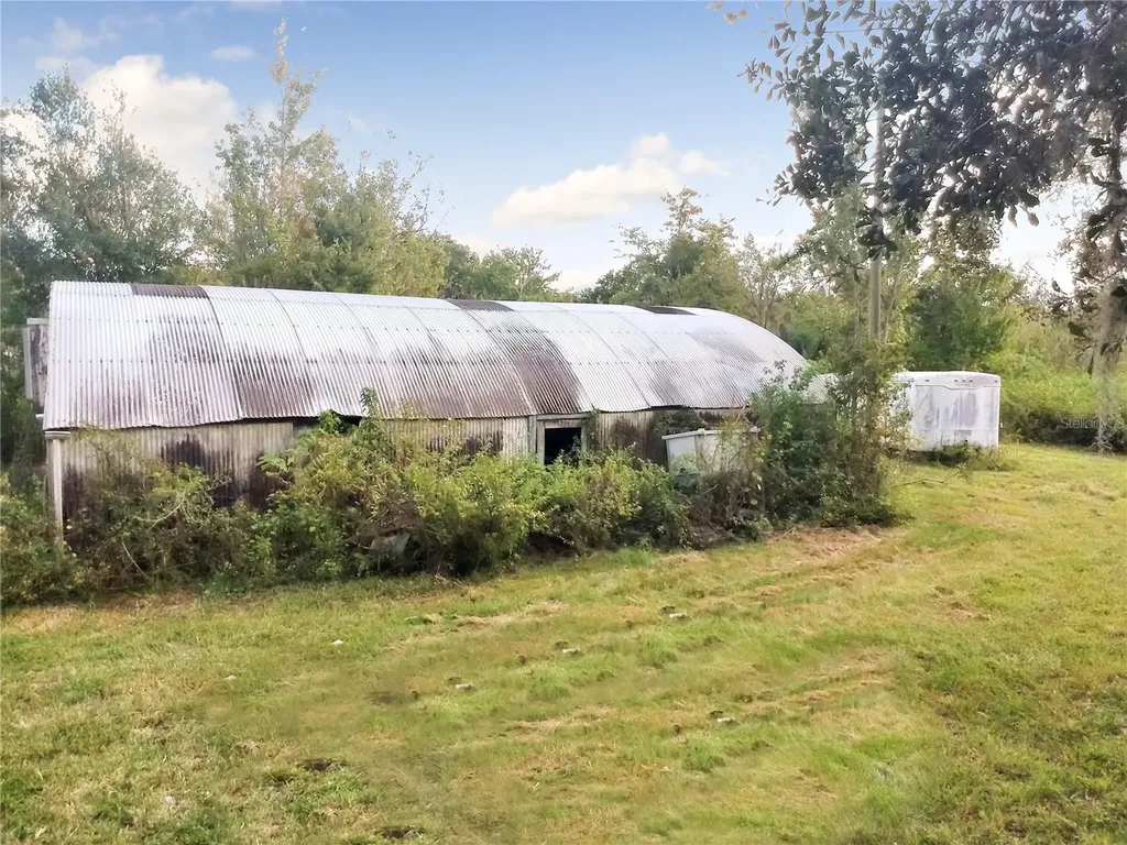 200 W English Street Plant City FL 33563